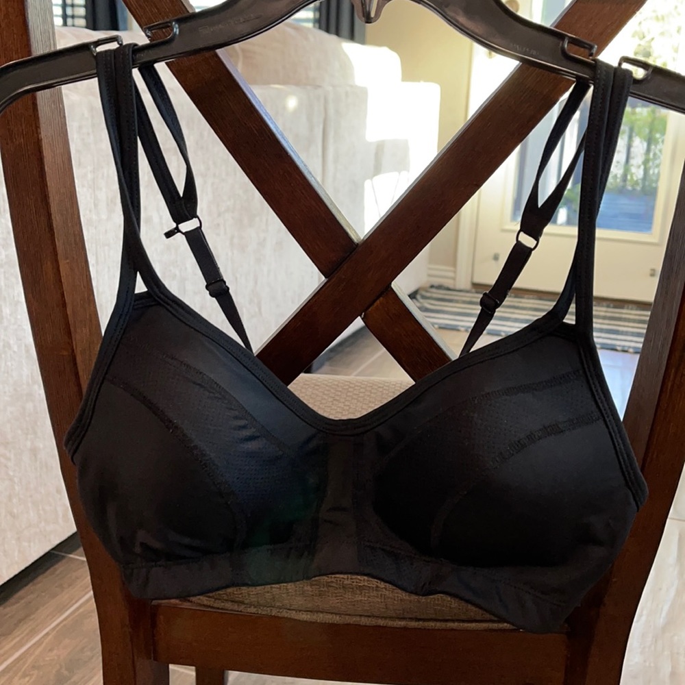 Sports bra